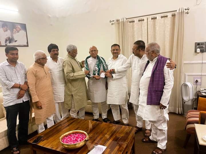 Politics : झारखंड में बढ़ा नीतीश का कुनबा,सरयू राय ने थामा JDU का दामन