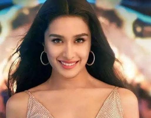 स्त्री 2 की सफलता के साथ ही सोशल मीडिया पर भी हिट हुई श्रद्धा कपूर, फ़ॉलोअर्स के मामले में दीपिका आलिया को भी छोड़ा पीछे