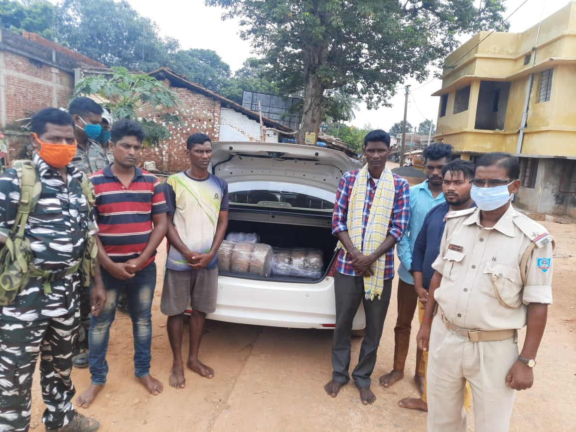 नशे के सौदागरों के खिलाफ फिर मिली पुलिस को बड़ी कामयाबी,50 किलो गाँजा के साथ 6 तस्कर गिरफ्तार