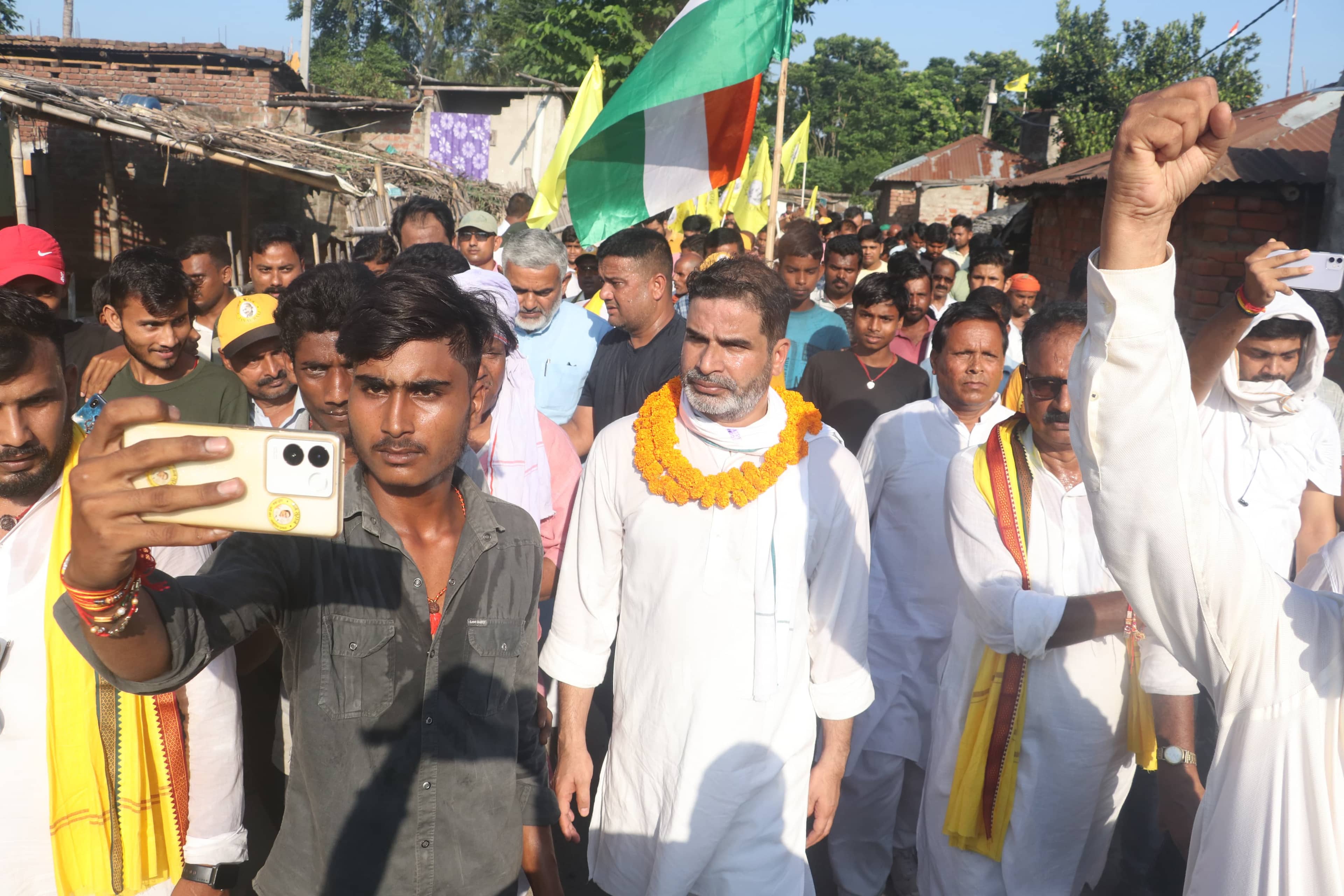 प्रशांत किशोर ने नीतीश कुमार पर कसा तंज, कहा -कोसी में 500 बच्चे बह गए फिर भी लोगों ने नीतीश कुमार को ही वोट दिया