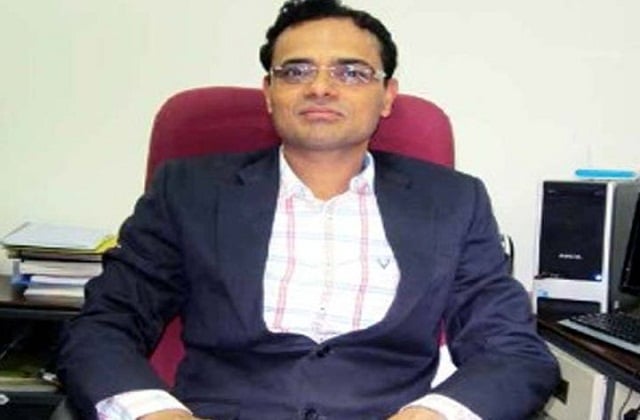 एक बार फिर रद्द हुआ सीनियर आईएएस अधिकारी नितिन मदन कुलकर्णी का तबादला,जानिए क्या है कारण