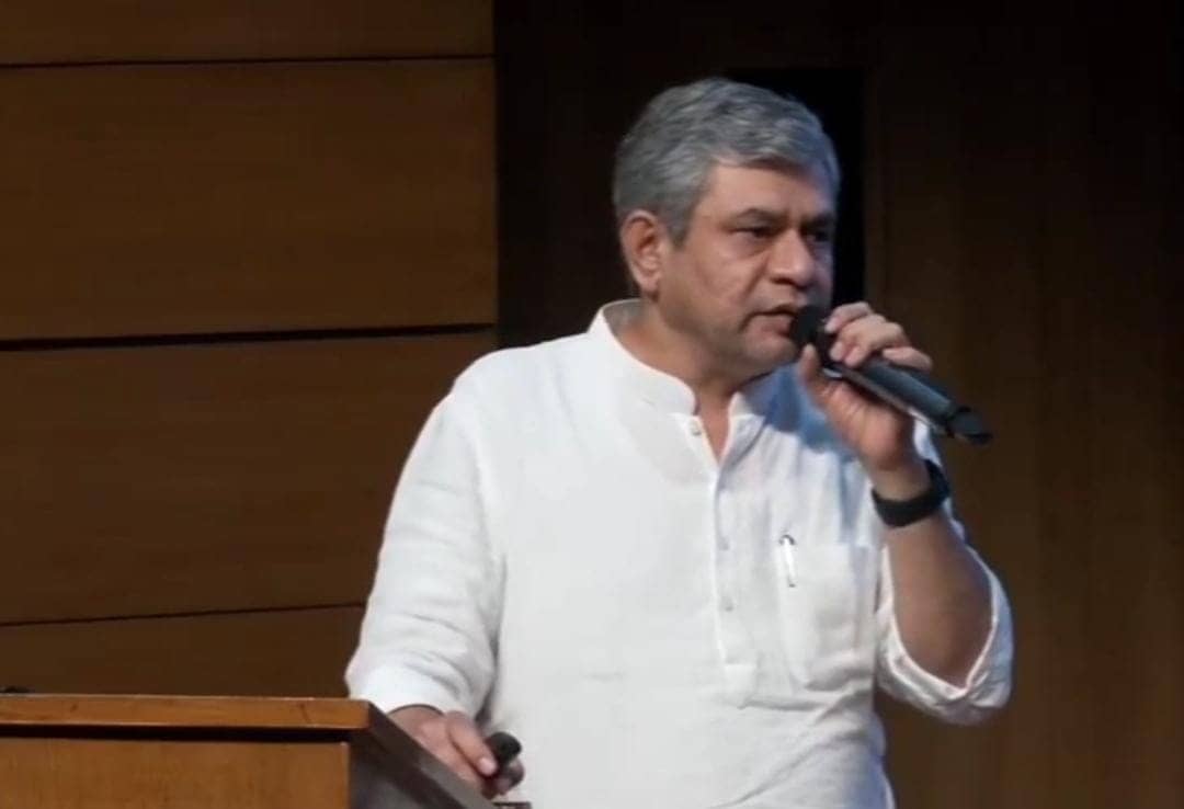 रेलवे कर्मचारियों को बोनस देने की घोषणा, जानिए केंद्रीय कैबिनेट की बैठक में क्या हुआ फैसला