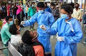 चिंता : देश में लगातार चौथे दिन कोरोना केस 1 लाख के पार, बीत 24 घंटे में मिले 1.80 लाख नए कोरोना मरीज, महाराष्ट्र सबसे ज़्यादा प्रभावित