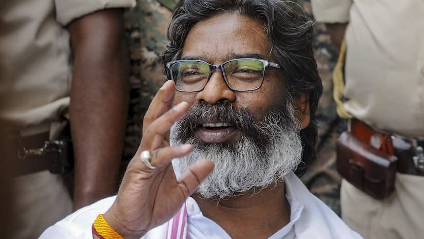 Jharkhand Politics: कांग्रेस हेमंत सोरेन से मांग रही 34 सीट,पढ़िए कितने सीटों का उसे मिला है ऑफर