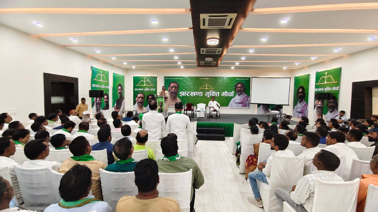 चुनाव से पहले झामुमो की अहम बैठक, सीएम सहित कई वरीय नेता रहेंगे हिस्सा, सीट शेयरिंग को लेकर हो सकती है विशेष चर्चा