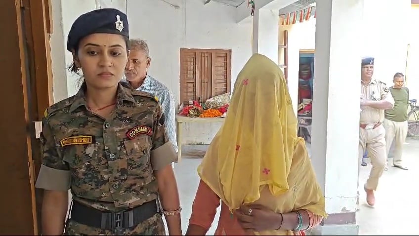 लखीसराय में सर्च आपरेशन के दौरान हार्ड कोर महिला नक्सली गिरफ्तार, धनबाद इंटरसिटी में फायरिंग और लूट सहित कई मामले थे दर्ज