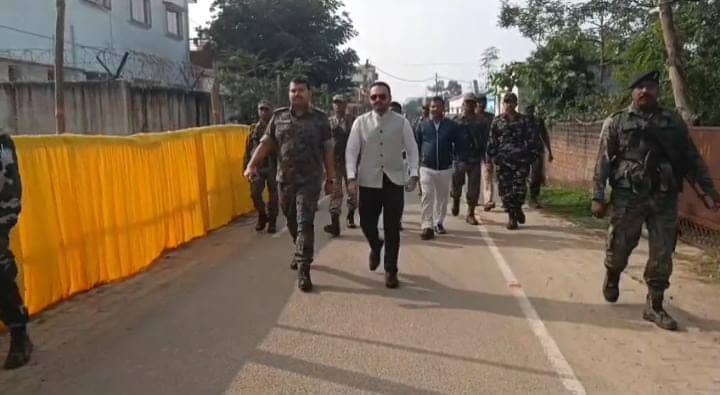 Jharkhand Election:लोहरदगा विधानसभा सीट पर चुनाव की तैयारी पूरी, मतदान कर्मियों को किया गया कलस्टर रवाना