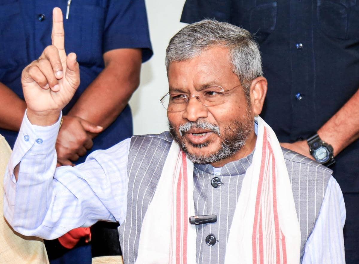 बाबूलाल मरांडी का बयान-राज्य को लूटने में लगी है हेमंत सरकार, लोगों से की अपील, भाजपा की बनाएं सरकार