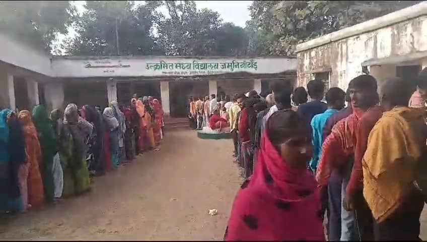 Jharkhand Election 2024: देवघर जिला के तीनों सीट पर आमने-सामने भाजपा और इंडी गठबंधन के बीच लड़ाई, इतने मतदाता आज चुन रहे अपने पसंद के उम्मीदवार को