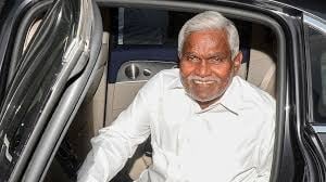 सरायकेला विधानसभा सीट से भाजपा प्रत्याशी चंपई सोरेन झामुमो से 2986 मतों से हुए पीछे