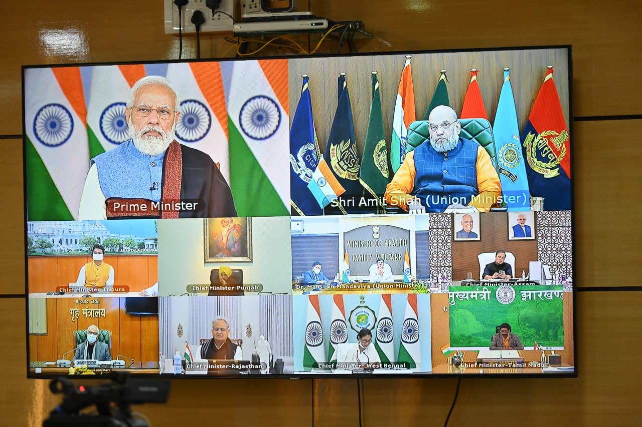 प्रधानमंत्री ने देश में कोरोना के बढ़ते मामलों को लेकर वीडियो कॉन्फ्रेंसिंग के माध्यम से विभिन्न राज्यों के मुख्यमंत्री के साथ की समीक्षा बैठक, मुख्यमंत्री हेमंत सोरेन भी हुए शामिल,