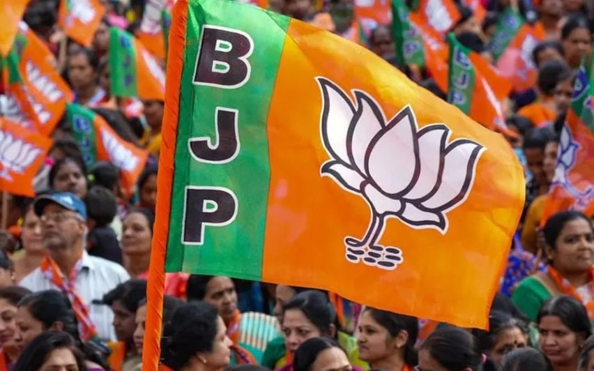 भाजपा और सहयोगी दलों के सांसदों की रिपोर्ट कार्ड में क्यों है निशिकांत दुबे और चंद्रप्रकाश चौधरी का नाम सबसे ऊपर, पढ़िए