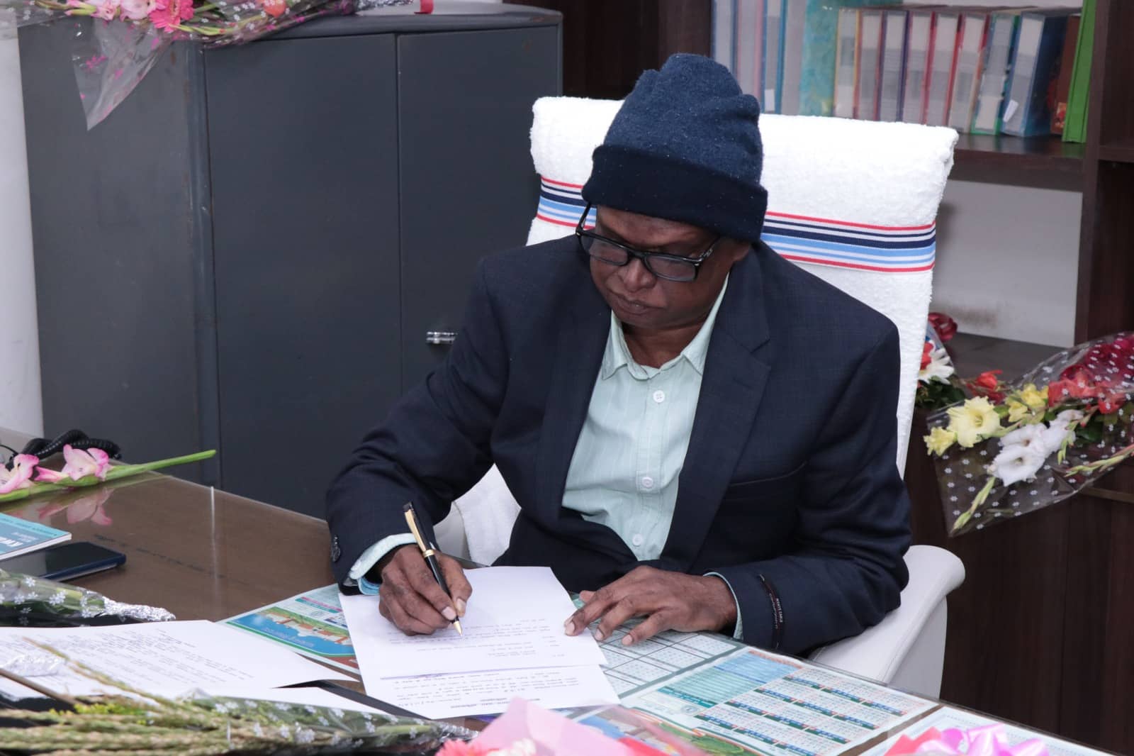 Breaking : विशेष सत्र से पहले झारखंड विधानसभा के प्रभारी सचिव बने माणिक लाल हेंब्रम