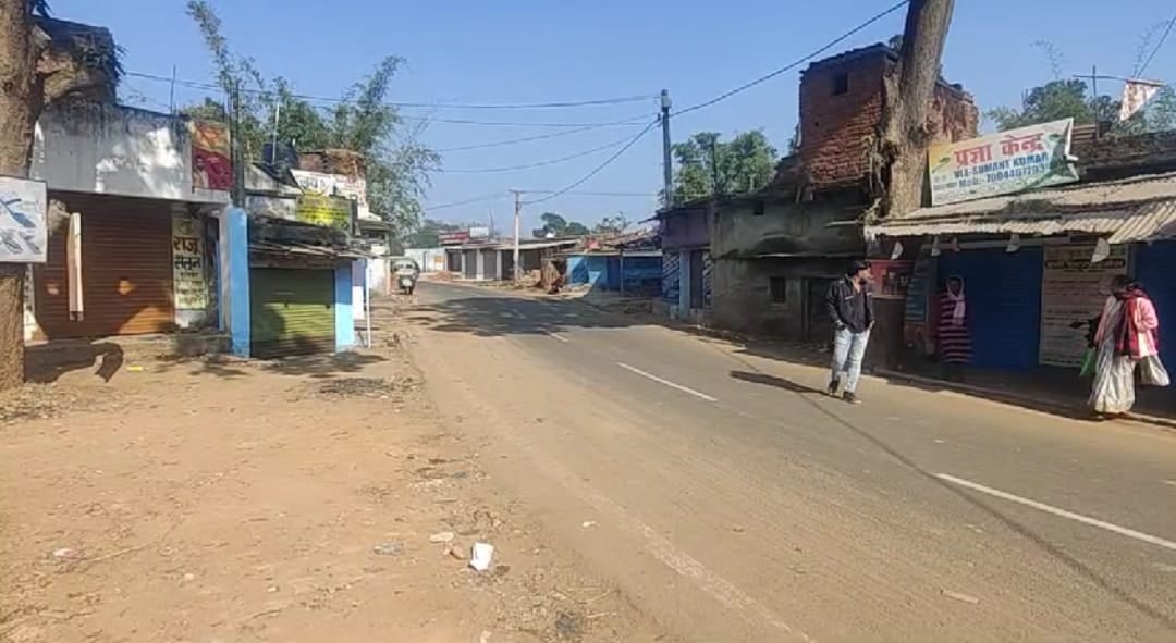 रांची: पहाड़ी दस्ता ने बंद कराया उमेडंडा गांव, पुलिस को कारण पता नहीं, क्षेत्र में पसरा सन्नाटा