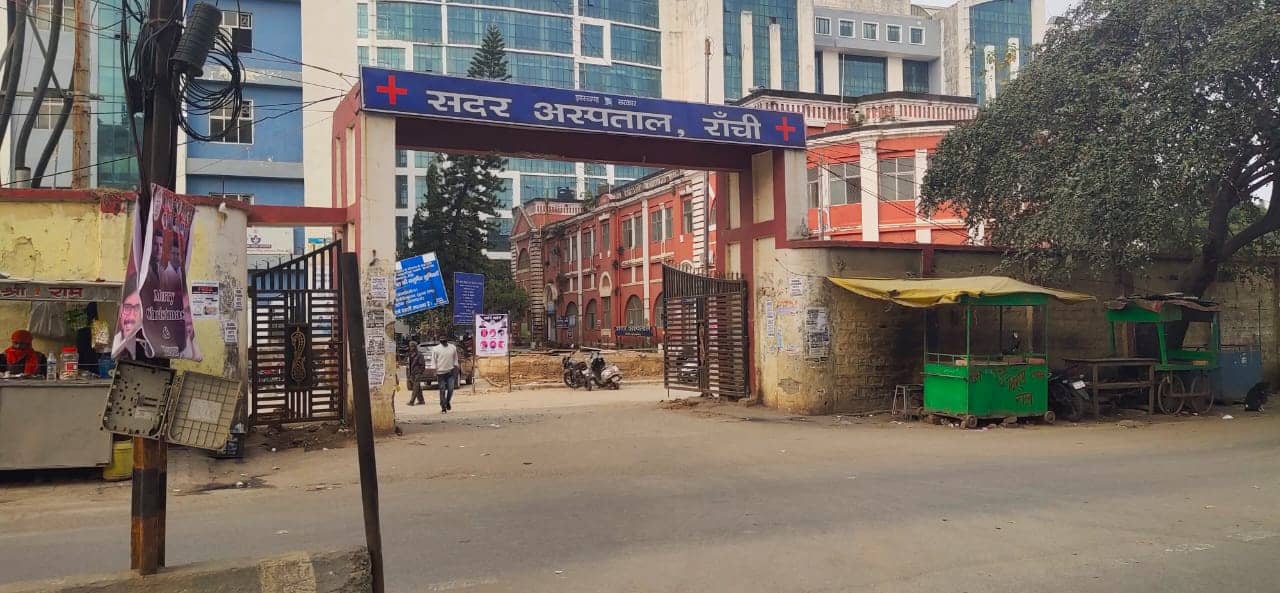 कोरोना संक्रमित की सदर अस्पताल में हुई मौत, कैंसर से गंभीर रूप से बीमार था मरीज़