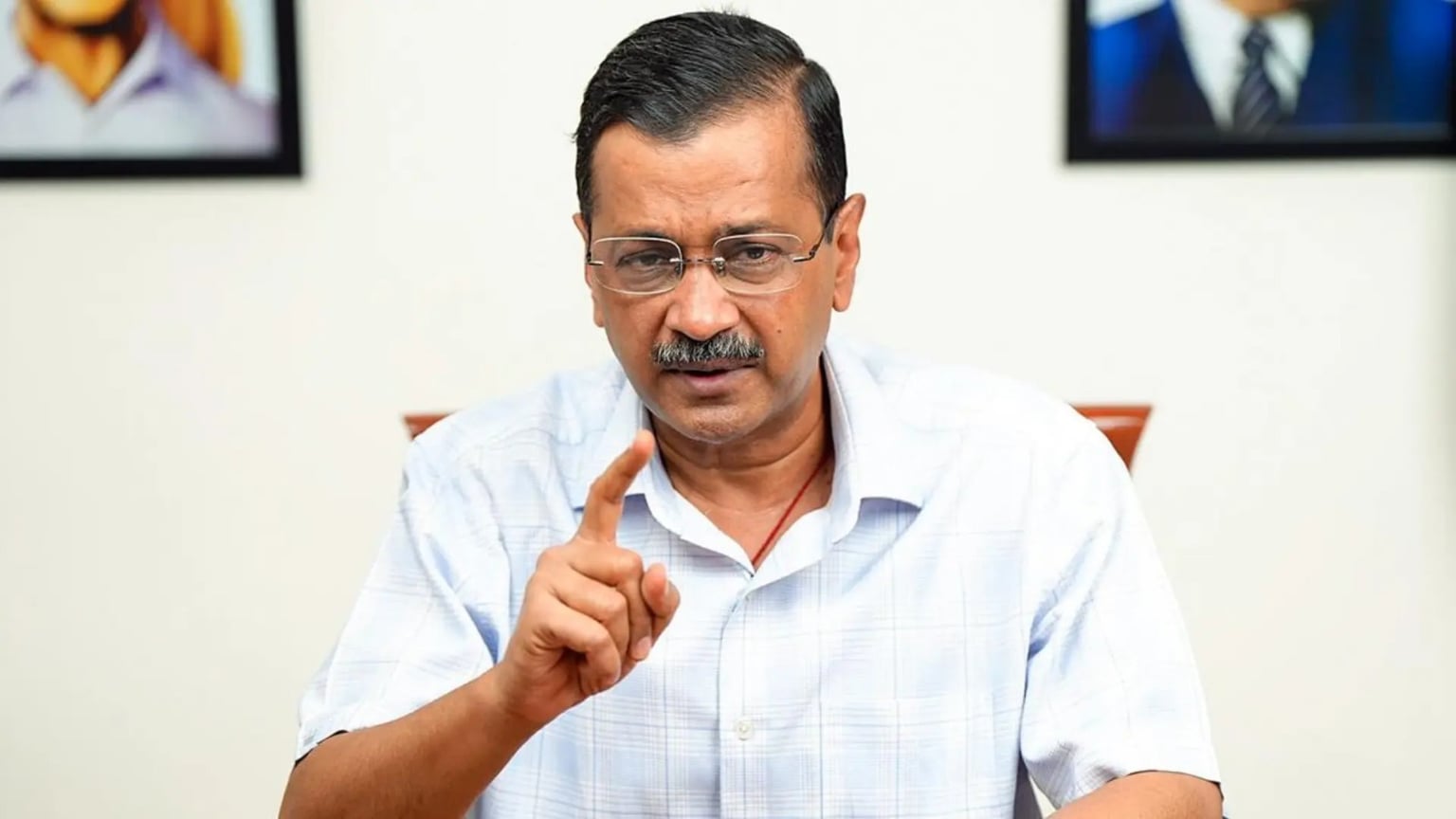 दिल्ली चुनाव: एंटी इंकम्बैंसी के डर से टेंशन में अरविंद केजरीवाल ताबड़तोड़ ले रहे फैसले