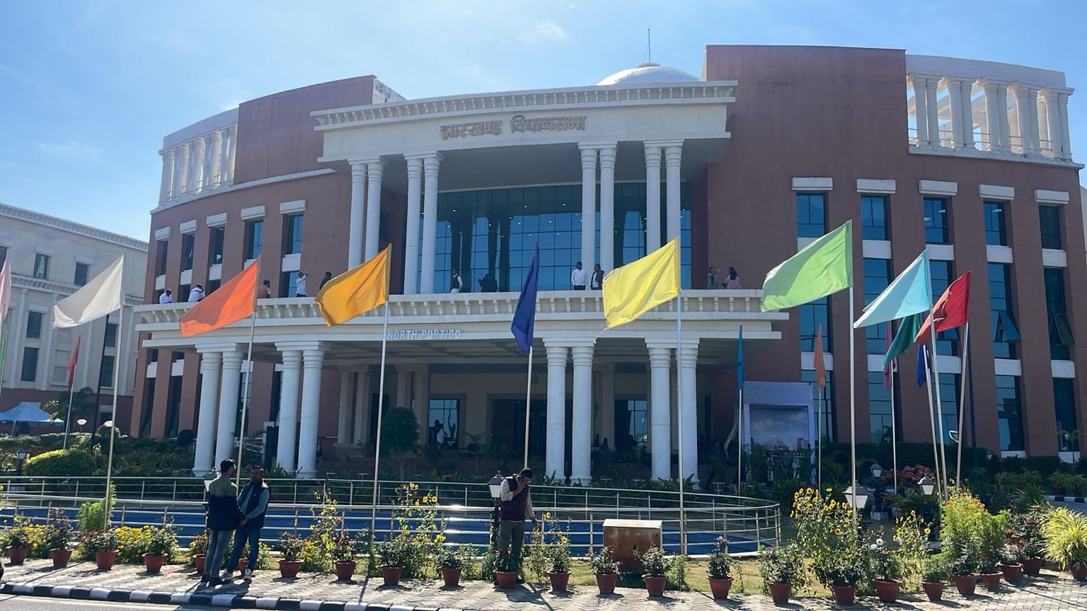 झारखंड में गरमाया JSSC CGL का मुद्दा! सदन में पक्ष-विपक्ष आमने सामने,देखिए एक-दूसरे पर क्या लगा रहे आरोप