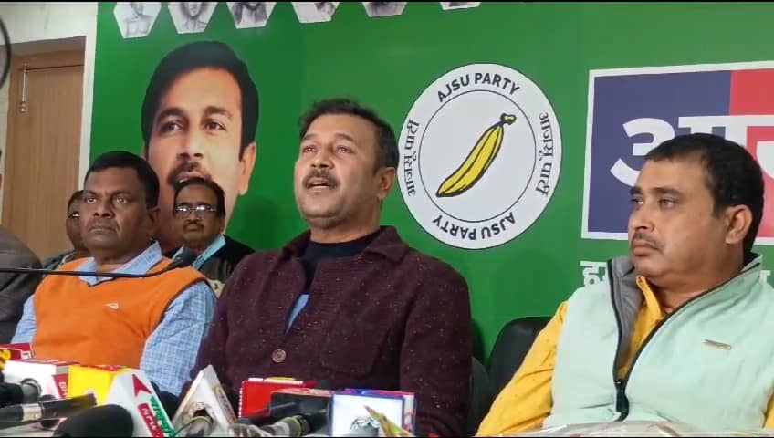 मंईयां सम्मान योजना: AJSU हेमंत सरकार के साथ खड़ी पर नीयत पर खड़े हो रहे सवाल, जानिए सुदेश महतो ने ऐसा क्यों कहा