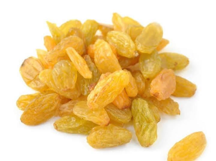 Health Tips: शरीर में हो गई है खून की कमी, तो खायें भूनी किशमिश, जानें इसे भुनने और खाने का सही तरीका