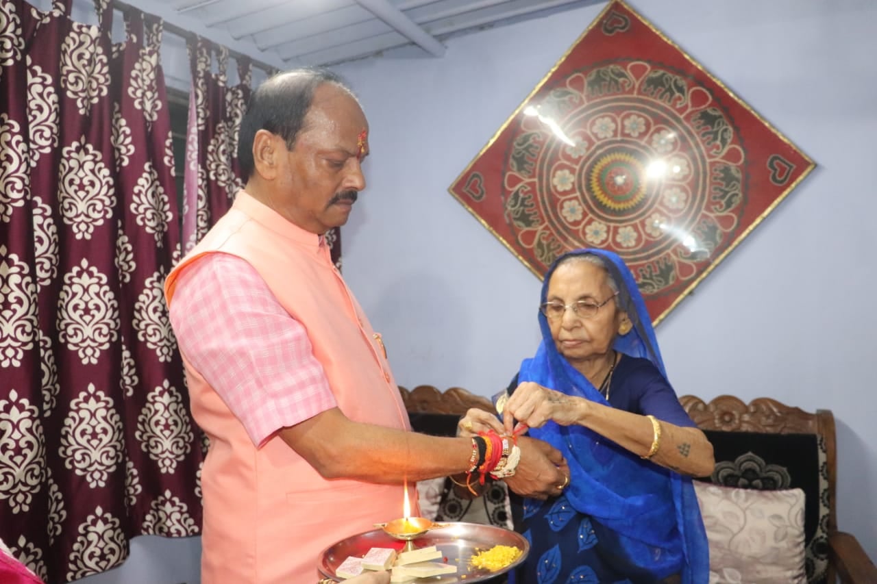 पूर्व मुख्यमंत्री रघुवर दास की बड़ी बहन का निधन, भाजपा नेताओं ने जताया शोक