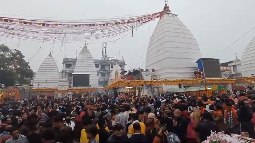 साल के पहले दिन ही लाखों का राजस्व बाबा मंदिर को इस जरिए प्राप्त हुआ, पढ़िए कैसे