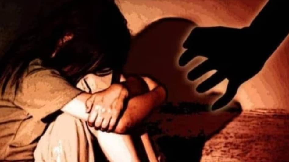 रिश्ता शर्मसार : भाई ने 8 वर्षीय बहन के साथ किया दुष्कर्म, मौके से हुआ फरार, जानिए पूरा मामला
