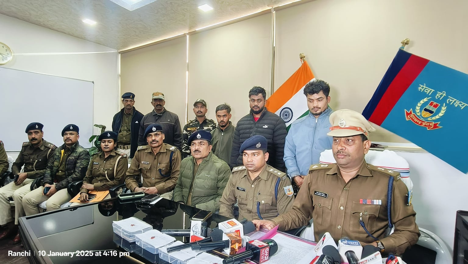 “हाथ जोड़ कर क्षमा मांग रहे है,कोई नशे की तस्करी मत करो”, रांची पुलिस के सामने जब गिड़गिड़ाने लगा ब्राउन शुगर का तस्कर