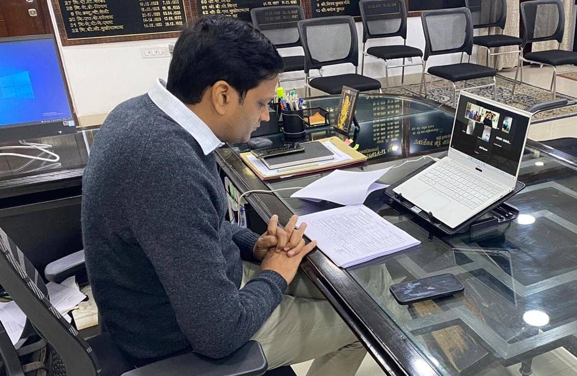 DC की अध्यक्षता में जिला स्तरीय निगरानी एवं अनुश्रवण समिति की बैठक, 18 प्रस्तावों को हरी झंडी