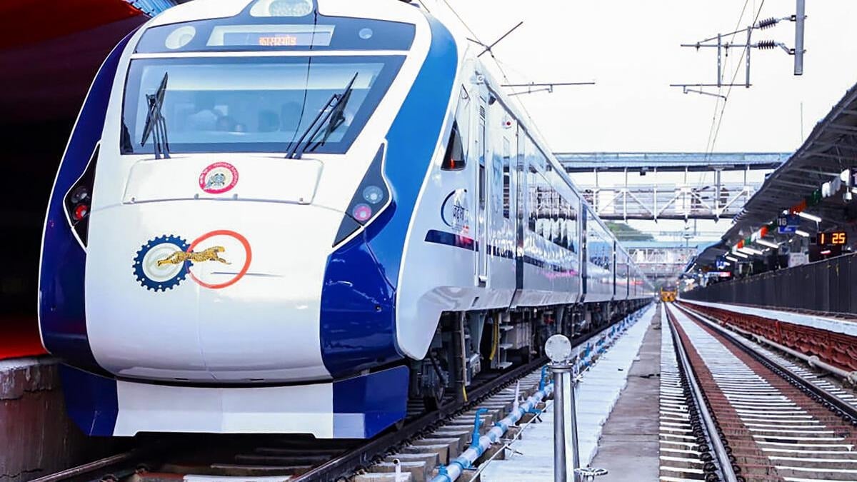 लीजिए! केंद्रीय कर्मचारियों के लिए एक और खुशखबरी, पढ़िए किन- किन ट्रेनों में बढ़ाई गई एलटीसी की सुविधा
