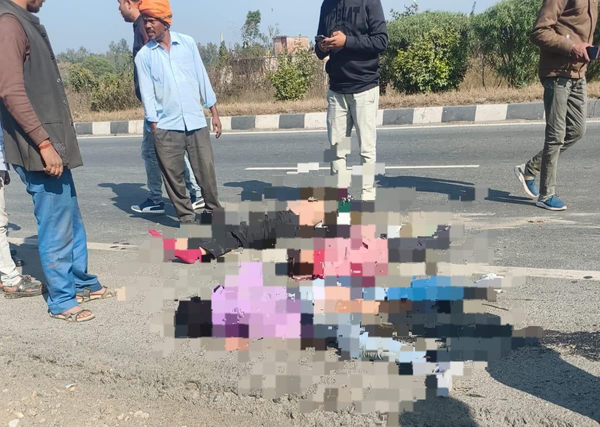 Breaking : कोडरमा के तिलैया डैम से पिकनिक मनाकर एक स्कूटी से लौट रही तीन लड़कियां दुर्घटनाग्रस्त, एक की मौके पर मौत