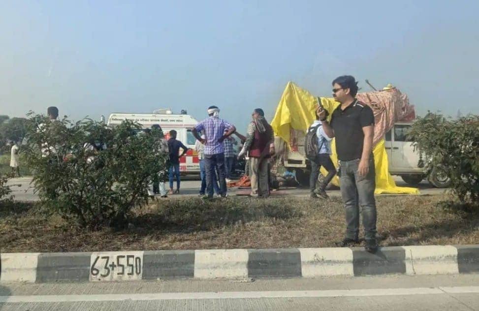 Breaking : महाकुंभ से लौट रहे पिकअप वैन दुर्घटनाग्रस्त, आठ की मौत, जानिए पूरा मामला