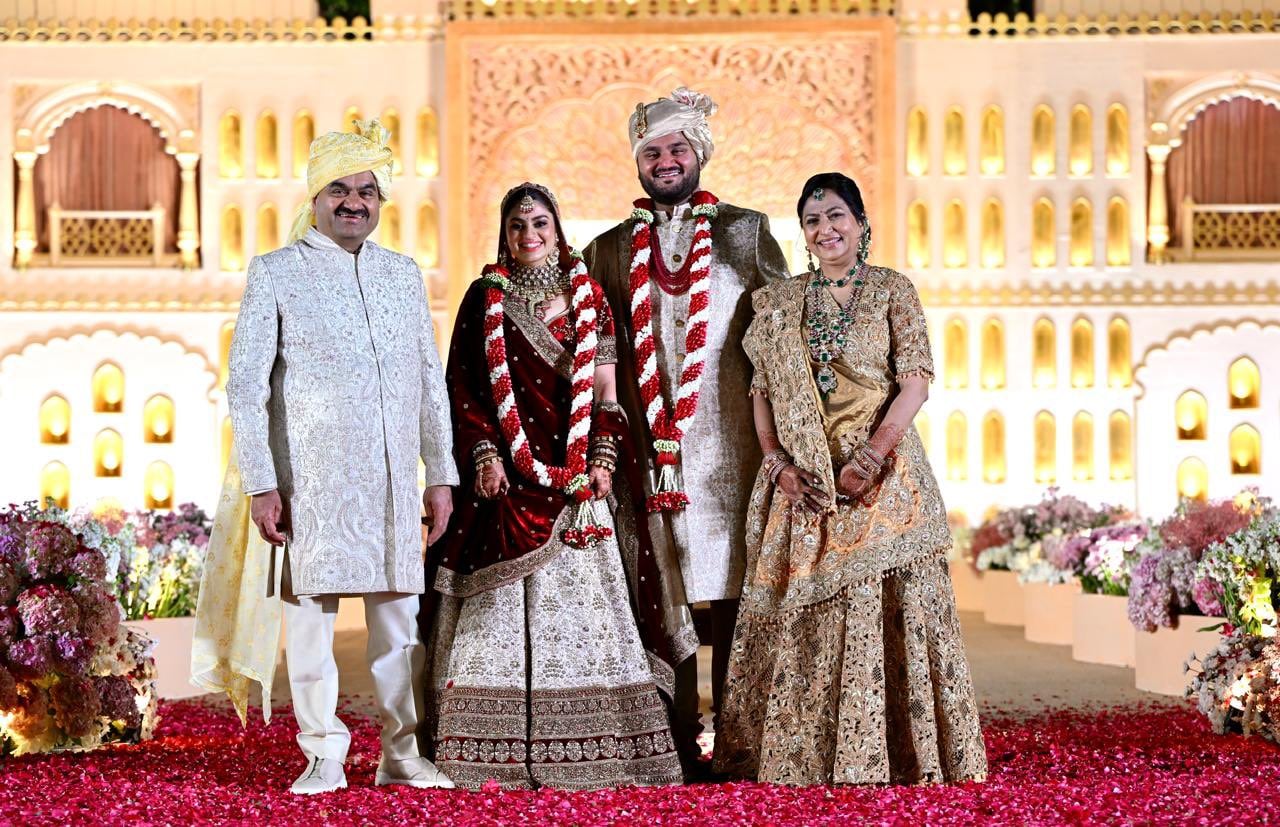 एक विवाह ऐसा भी: प्रसिद्ध उद्योगपति गौतम अडानी के सुपुत्र की शादी के बारे में खास बातें जानिए