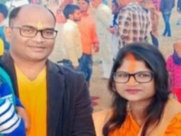पत्नी को जलाकर मारने के आरोप में हजारीबाग के पूर्व एसडीओ गिरफ्तार, भागे फिर रहे थे अशोक कुमार, जानिए कहां पकड़ाए