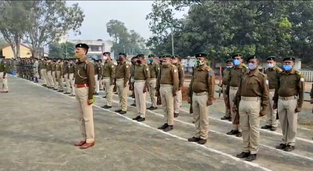 पुलिस लाइन मैदान में गणतंत्र दिवस समारोह के परेड का हुआ पूर्वाभ्यास, 14 टुकड़ियां ले रही है भाग