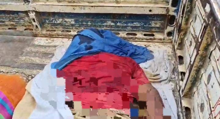 Crime News: ट्रिपल मर्डर से दहला भागलपुर का ये इलाका, युवक ने चाचा समेत दो लोगों की कर दी निर्मम हत्या, गुस्सायी भीड़ ने किया ये कांड