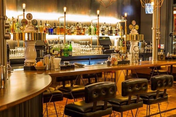 झारखंड के सभी बार एंड रेस्टोरेंट पर लगाए गए कोटा सिस्टम को खत्म कर सकती है सरकार, जानिए इसके पीछे की पूरी कहानी