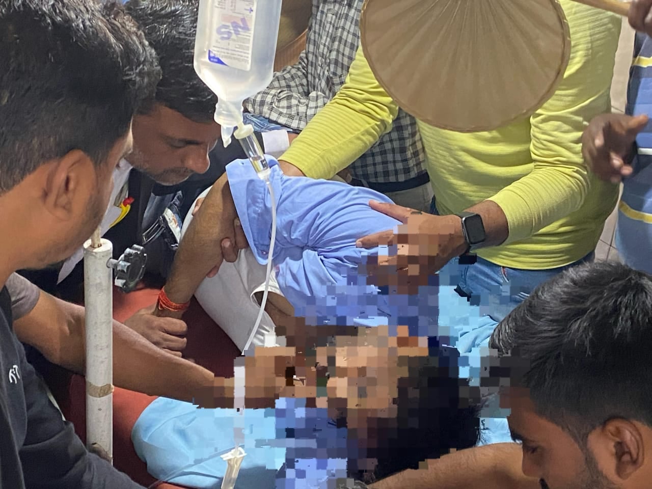 साहिबगंज: राजमहल के सड़कों पर मौत बनकर दौड़ रही है गाड़ियां, नगर पंचायत के कर्मी की सड़क दुर्घटना में मौत