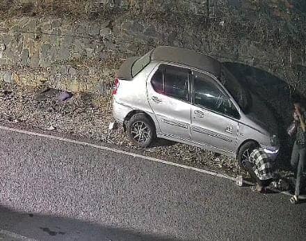 जमशेदपुर में बढ़ा चोरों का तांडव, कीमती सामान के साथ कार का टायर भी नहीं छोड़ रहे चोर