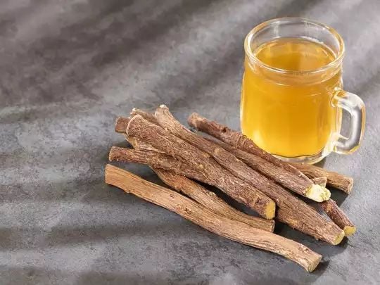 मुलेठी इन बीमारियों को जड़ से कर देती है खत्म! बस इस तरह करें सेवन