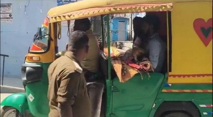 Crime News:ऐसा क्या हुआ कि अपने ही छोटे भाई के खून का प्यासा बन बैठा बड़ा भाई, कर दी हत्या, पढ़ें हैरान करनेवाला मामला