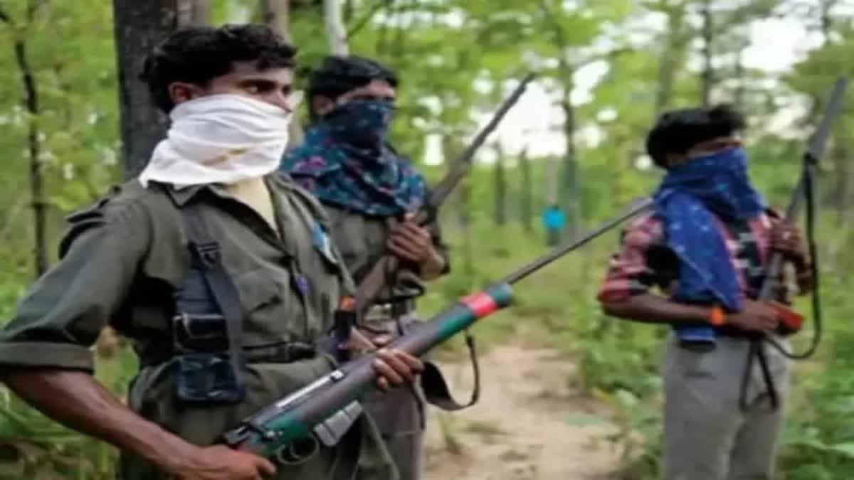 BIG BREAKING : खूंटी पुलिस की बड़ी कार्रवाई, कर्रा से पीएलएफआई के पांच उग्रवादियों को किया गिरफ्तार