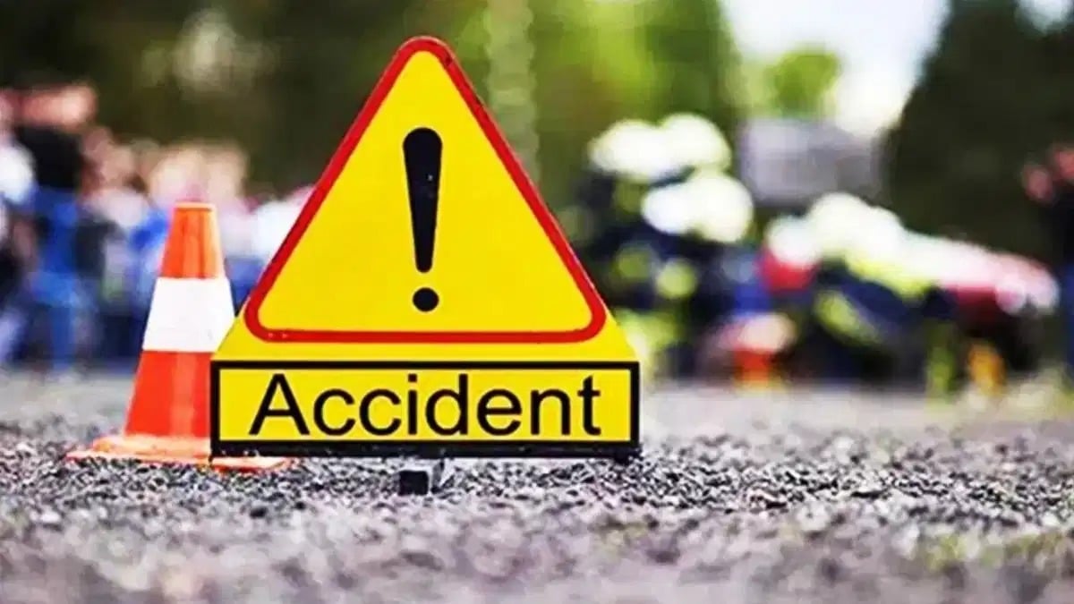 धनबाद में सड़क हादसा, ट्रेलर की चपेट में आने से सांसद ढुल्लू महतो के यूनियन वर्कर की मौत