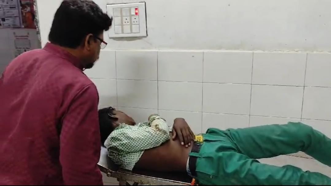 गिरिडीह के गांवा से आठवीं की परीक्षा देकर लौट रही छात्रा की सड़क दुर्घटना में मौत, दो घायल