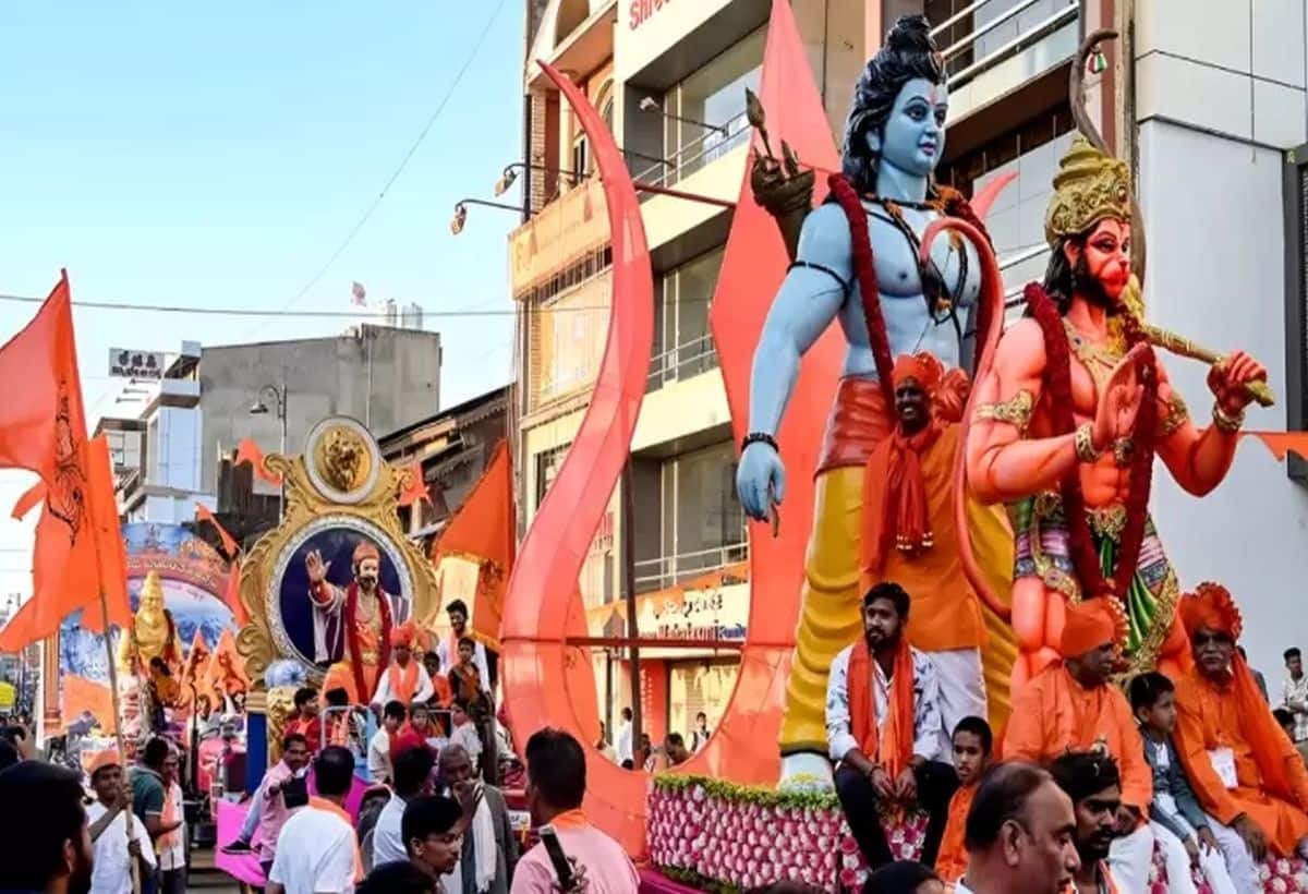 गुमला में रामनवमी जुलूस नहीं निकाले जाने के फैसले के बाद बढ़ा विवाद, आज प्रशासन ने फिर बुलायी है बैठक
