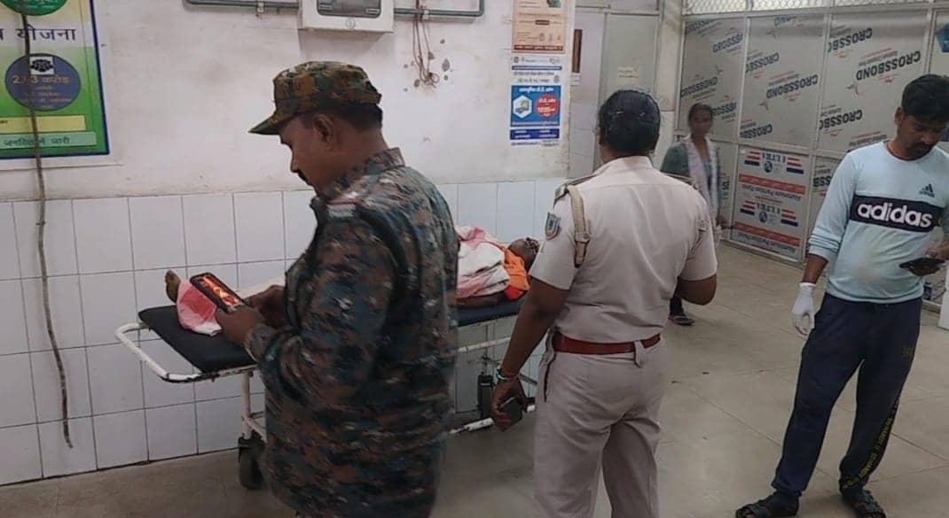 एक्सीडेंट के लिए "ब्लैक स्पॉट" बने धनबाद के गोविंदपुर में फिर हुई दुर्घटना, पत्नी की मौत, पति गंभीर