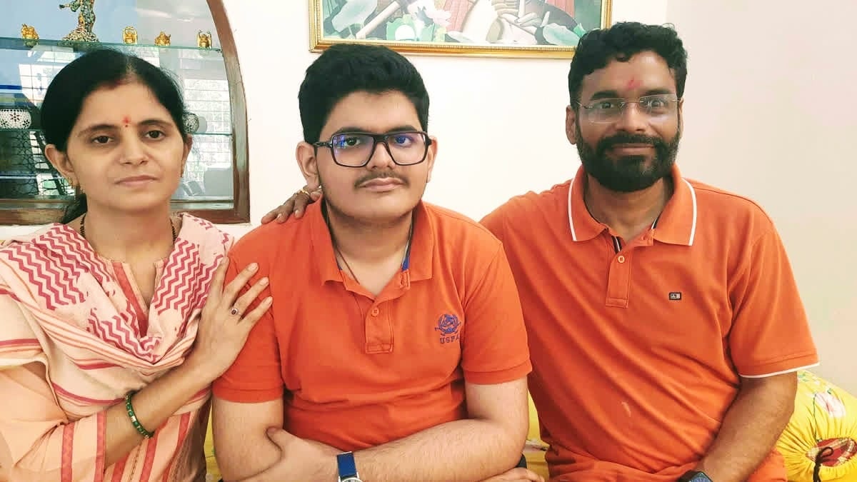 JEE MAIN Result 2025: जमशेदपुर के आर्यन मिश्रा बने झारखंड टॉपर,जानिए क्या कहा अपनी सफलता के बारे में