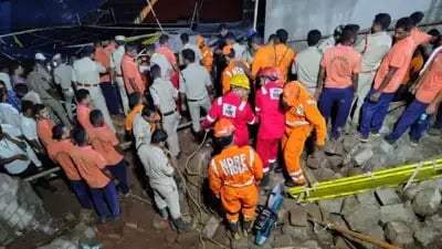 श्री वराहालक्ष्मी नरसिंह स्वामी मंदिर में दीवार गिरने ने बड़ा हादसा, 8 श्रद्धालुओं की मौत