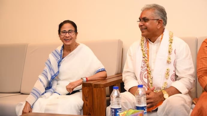 Bangal Politics: बंगाल में भाजपा का गिर सकता है बड़ा विकेट, पढ़िए किस कद्दावर नेता को लेकर हो रही चर्चा !