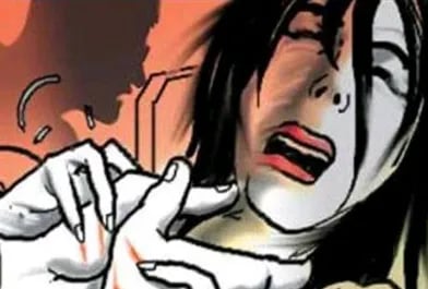 घोर कलयुग! जिस मां ने लावारिस बच्ची को गले से लगाया 13 साल बाद उसी ने गला घोंटकर कर दी हत्या, जानिए दिल दहलाने वाली खबर