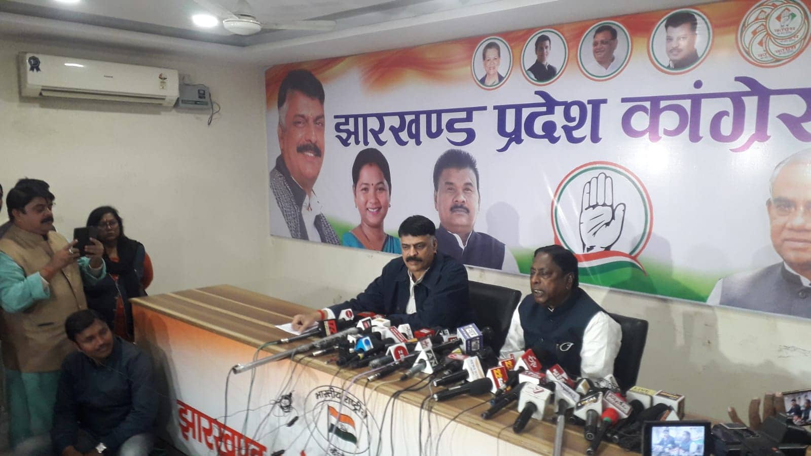 कांग्रेस कार्यालय में हर शनिवार को लगेगा मंत्री का जनता दरबार, पंचायत चुनाव के लिए तैयार है सरकार